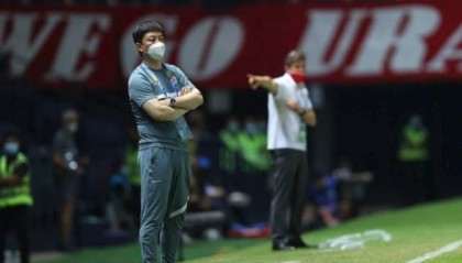 yl23455永利入口-于远伟：年轻球员发挥不稳 面临体能和人员困扰