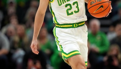 一波6分1助追近分差！NCAA：林葳上半场9中3 拿到8分并列两队最高